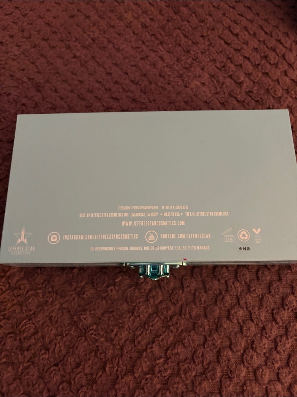 ✨💙NWT Jeffree Star Blue Blood Eyeshadow Palette💙✨ - Picture 3 of 3